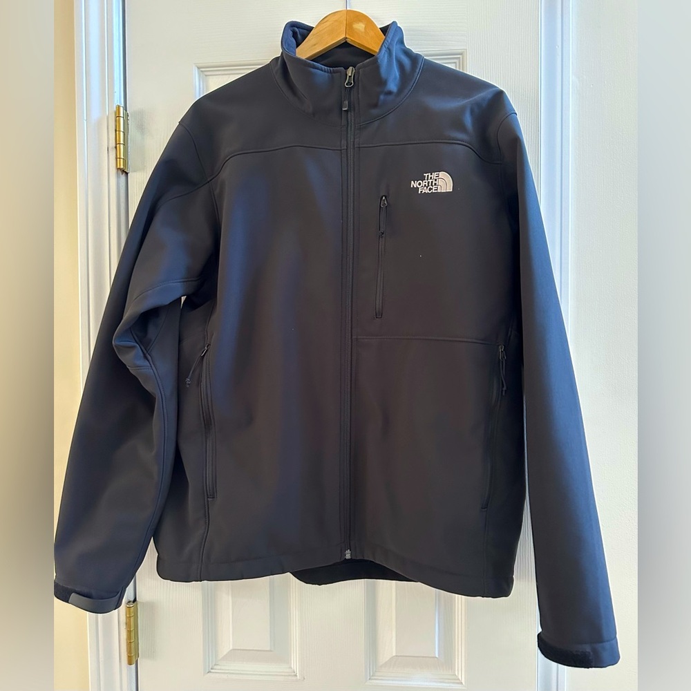 Gently worn Men’s Black The North Face Jacket